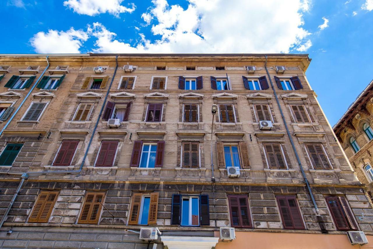 Apartments Paulina Rijeka Exterior photo